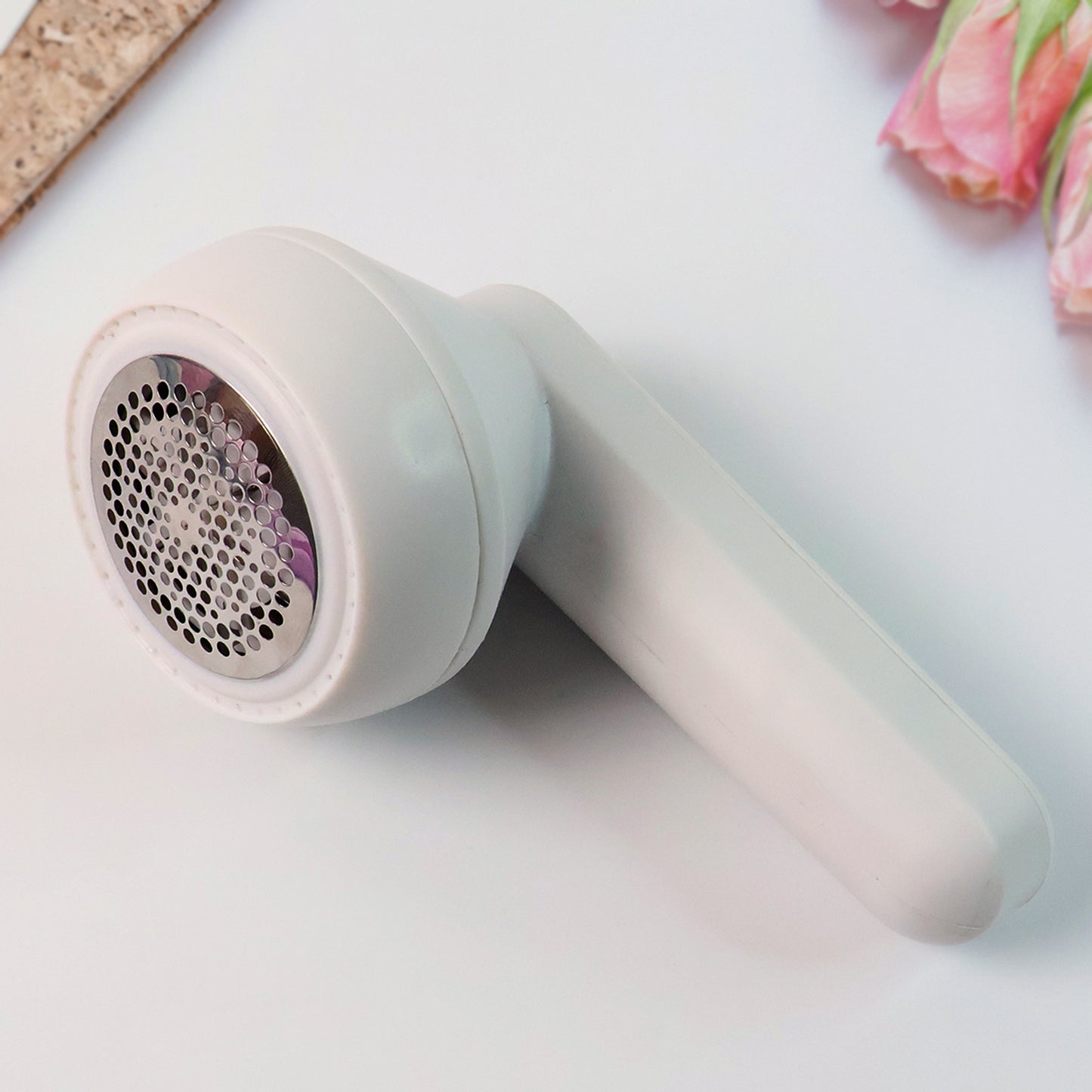 Portable Lint Remover With USB Cable